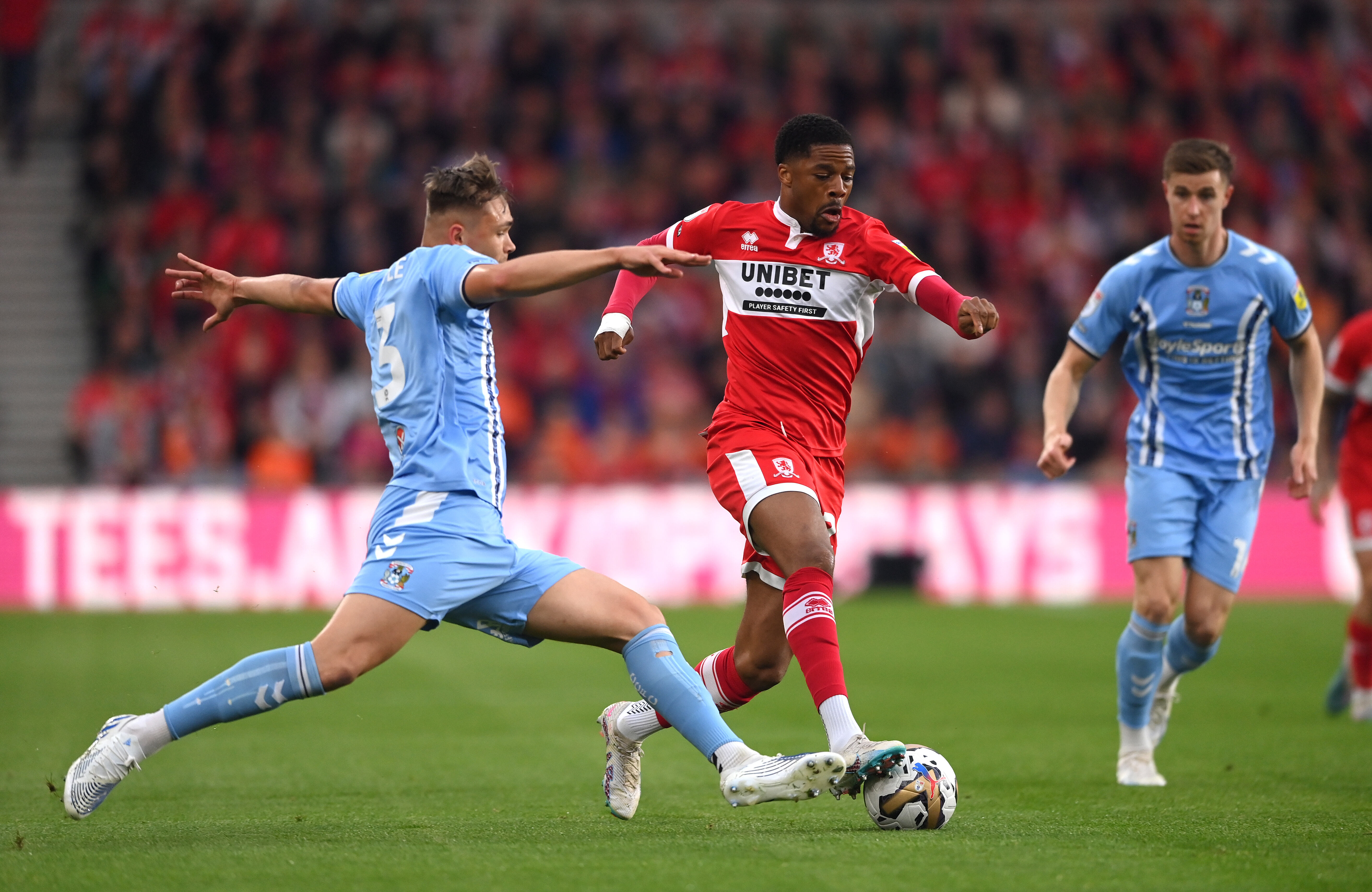 chuba-akpom-wanted-by-paul-heckingbottom-sheff-united-way