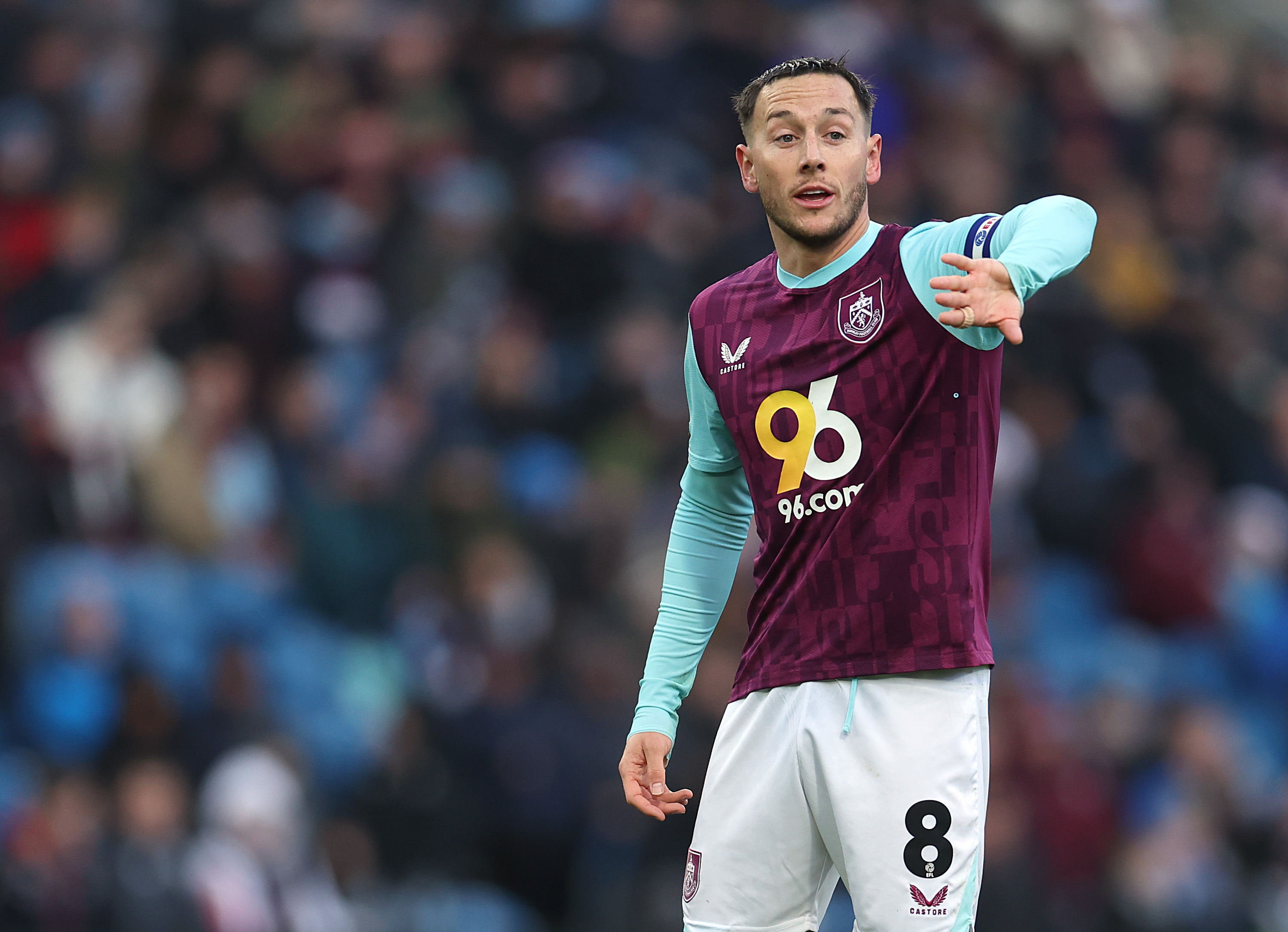 Sheffield United welcome Burnley to Bramall Lane on Boxing Day in what's set up to be a fascinating battle between two promotion chasing teams.