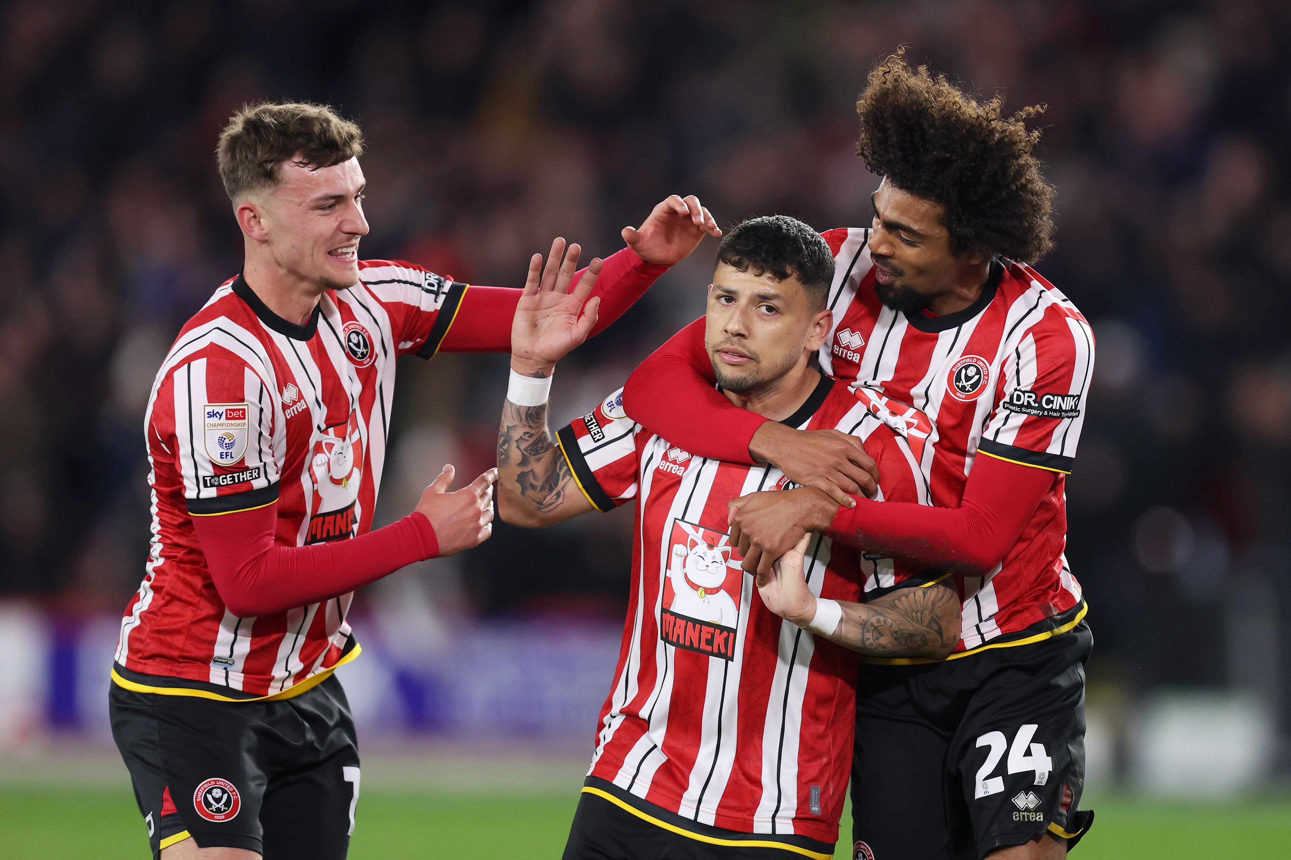 Sheffield United soared to the top of the Championship with a commanding 3-1 win over Coventry. Chris Wilder praised his team's swagger.
