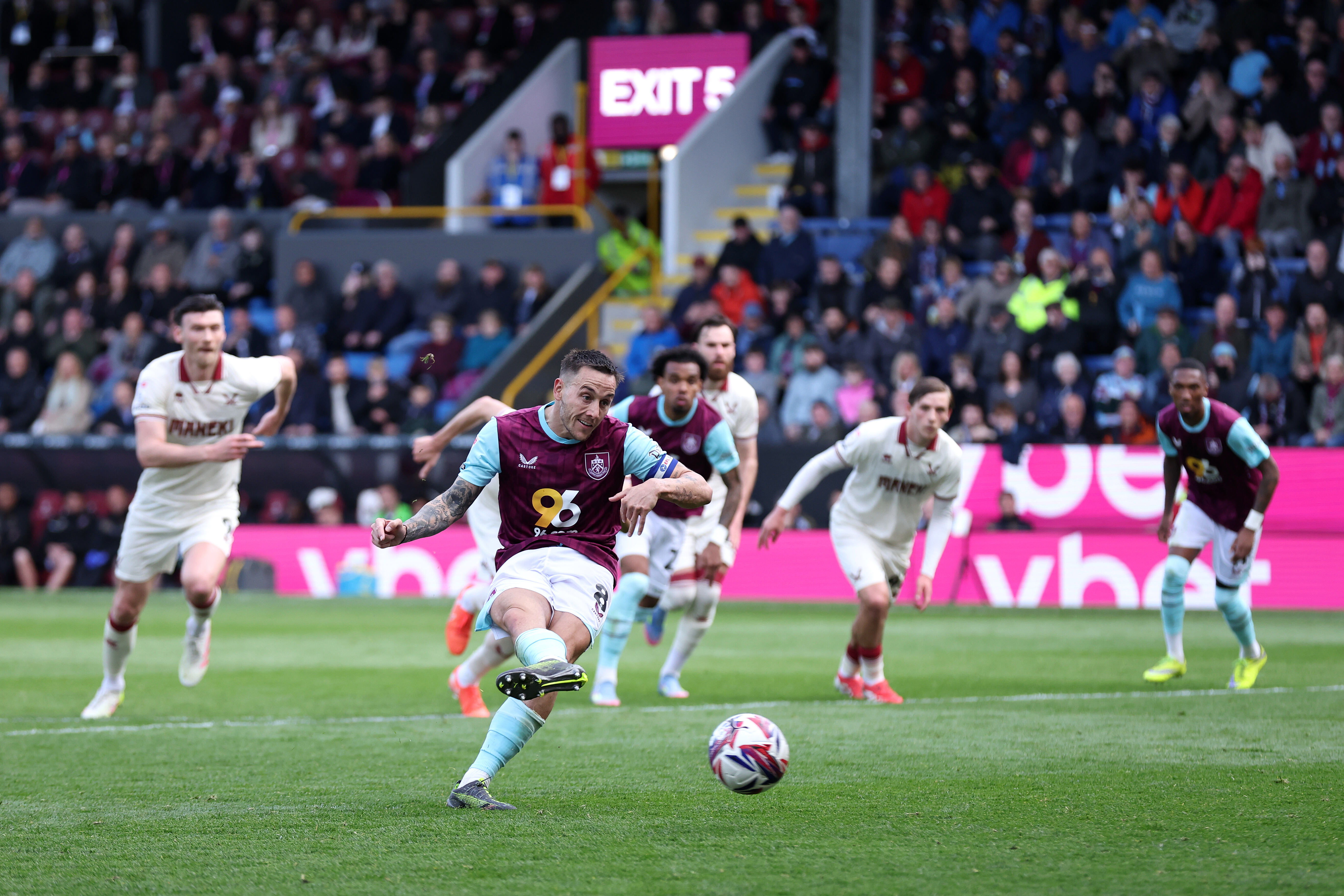 Despite showing early promise, Sheffield United were ultimately undone by clinical finishing and disciplined defending from Scott Parker’s side.